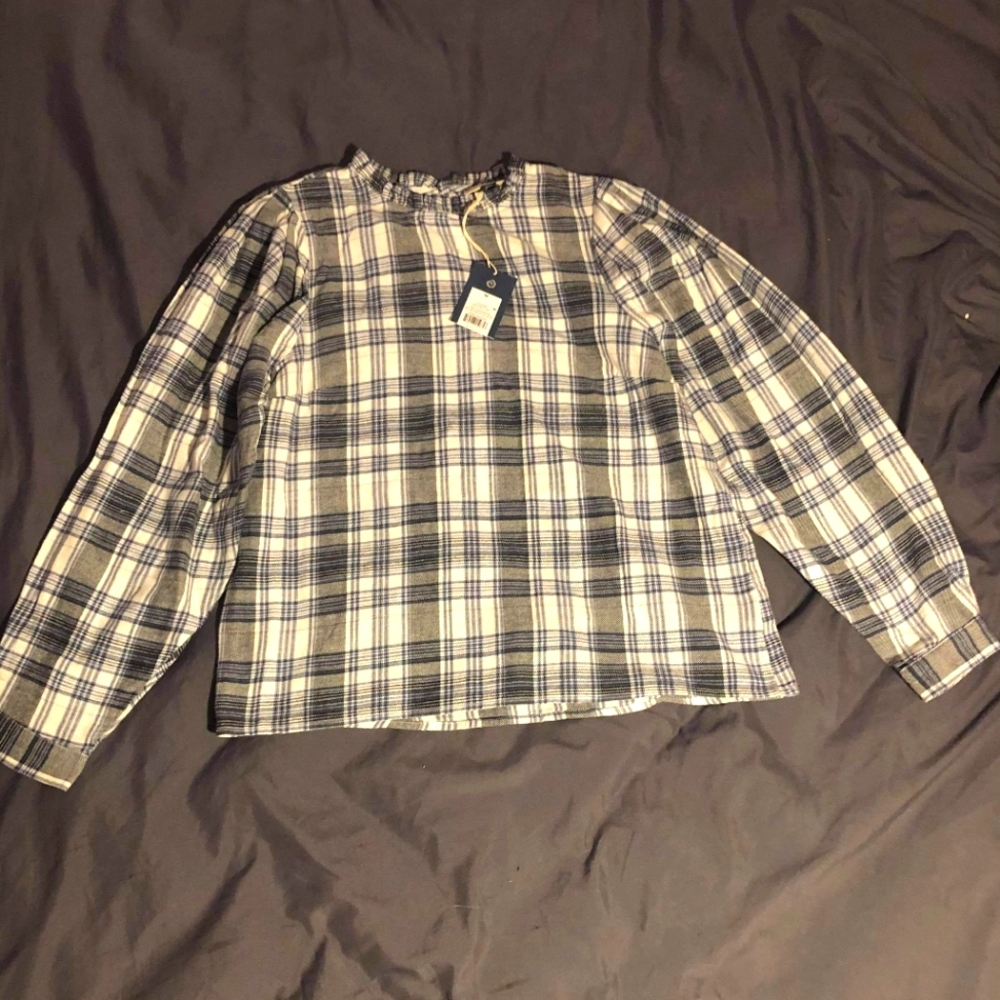 Universal Thread Blue Plaid Long Sleeve Shirt
